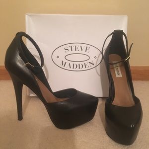 Steve Madden Deeny black leather heel